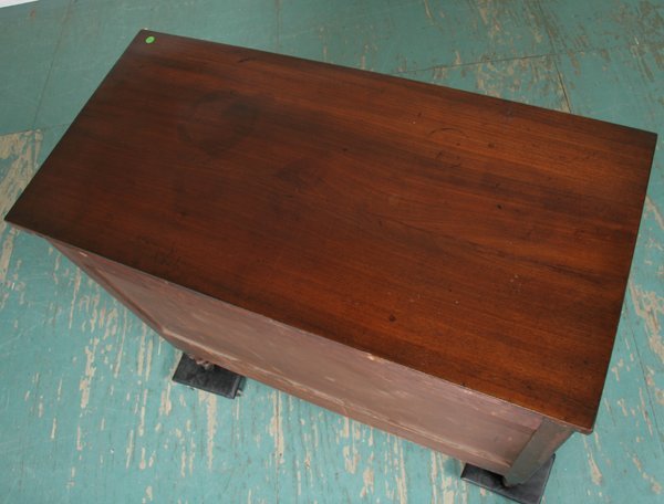 Early 1800 Sheraton four drawer chest, fiddleback - 3