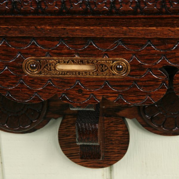 Unusual c1900 wallmount bracket clock, solid oak, - 3