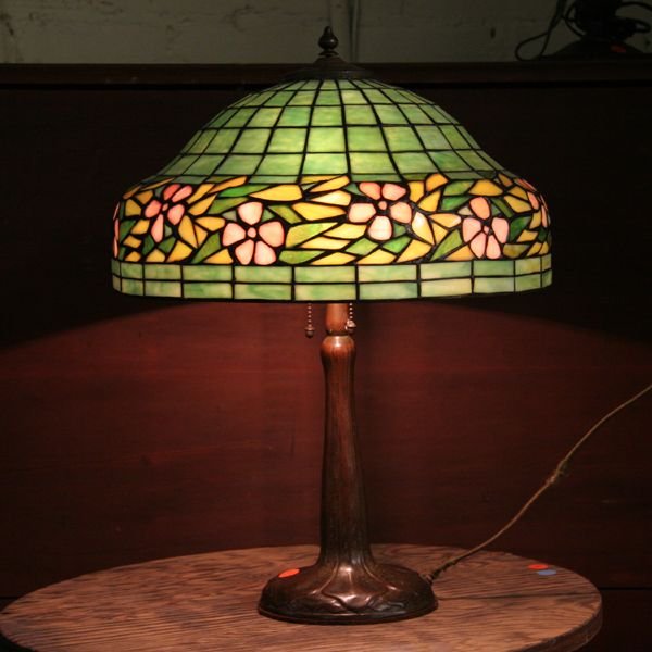 Leaded glass table lamp, 16"dia domed shade, grad - 5