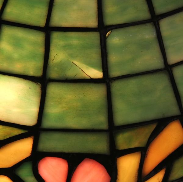 Leaded glass table lamp, 16"dia domed shade, grad - 7
