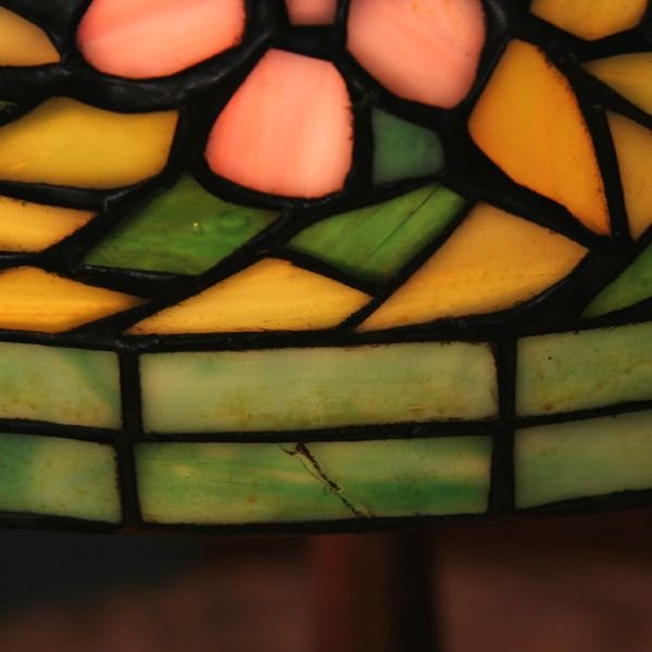 Leaded glass table lamp, 16"dia domed shade, grad - 8