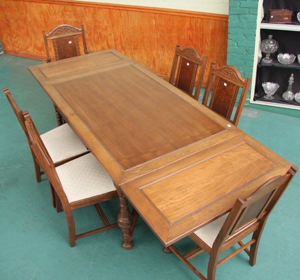 Mid 1900 William & Mary style nine piece dining r - 2
