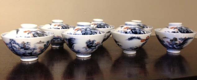A set of 10 Japanese Vintage Bowls with lid: A set of 10 Japanese Vintage Bowls with lid. Never been used. Like new. Size: Dia. 4 1/2 x H 3 inches, Age: mid. 1900...S&H CHARGE WITHIN MAINLAND US $43