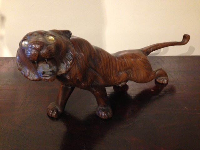 Japanese Iron Cast Tiger: Japanese Cast Iron Tiger Vintage, Size: L 15 1/4 x D 3 x H 7 1/2 inches.,,S&H CHARGE WITHIN MAINLAND US $35