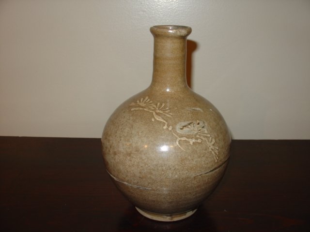 Korean Ceramic Vase: Size: Dia. 6 x H 9 1/2 inches
