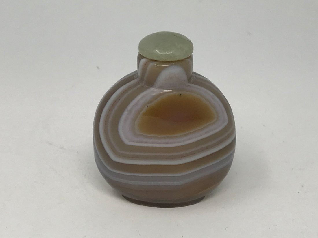 Chinese Antique Banded Agate Snuff Bottle Qing Dynasty (1 of 2)