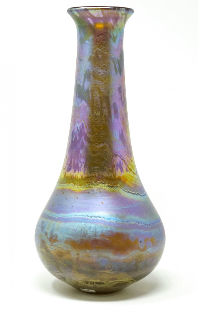 Daniel Crichton Iridescent Vase (1 of 5)