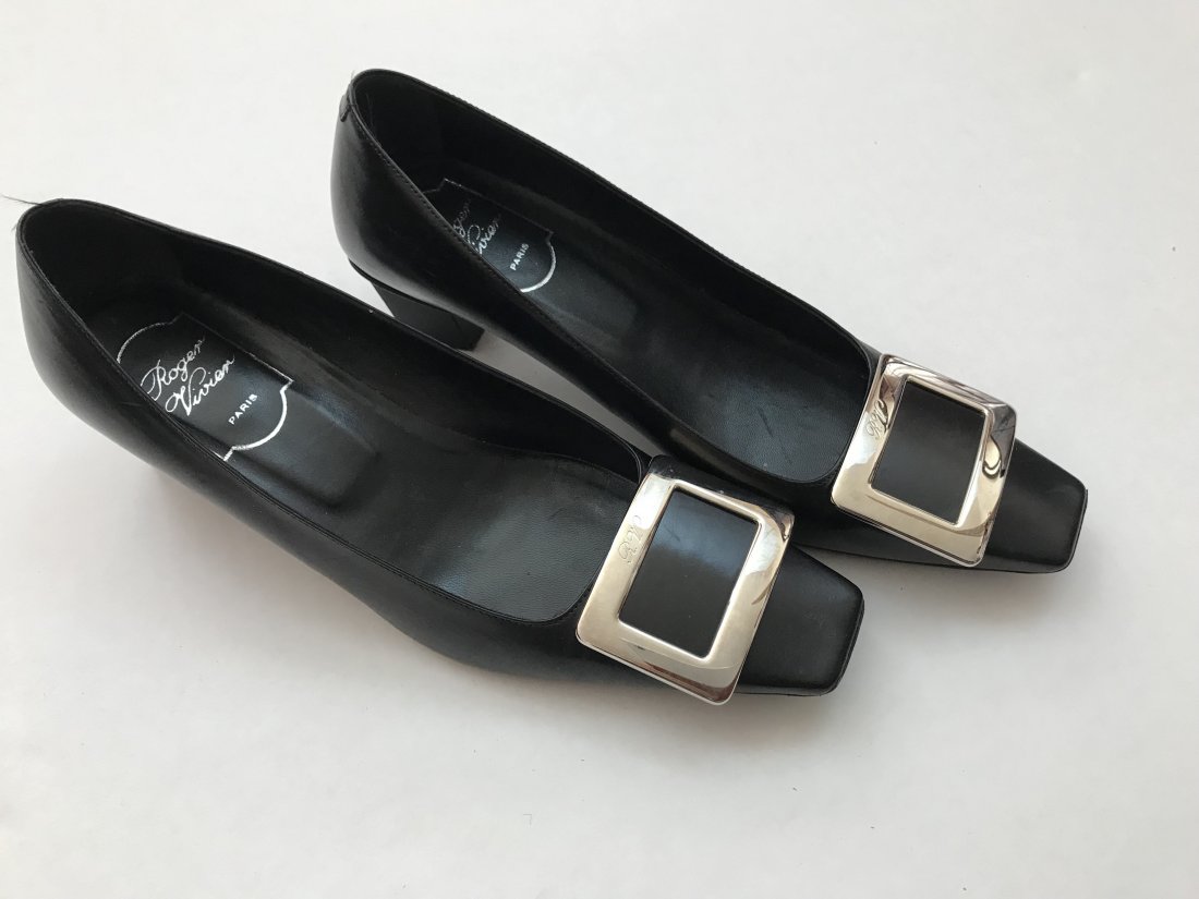 Roger Vivier Black Patent Leather Heel Pumps (1 of 3)