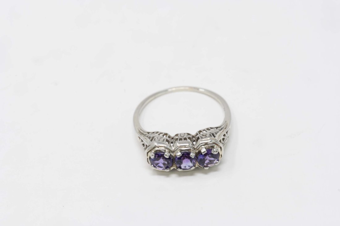 Victorian 18k white Gold & Amethyst Ring Size 8 (1 of 7)