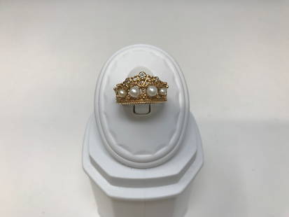 14k Gold, Diamond & Pearl Tiara Ring by Stuart Devlin, Franklin Mint: 14k gold, Diamond & pearl, Princess Diana Tiara Ring by Stuart Devlin for Franklin Mint. Halmarked inside, dated 1985 and S D, size 5 1/2