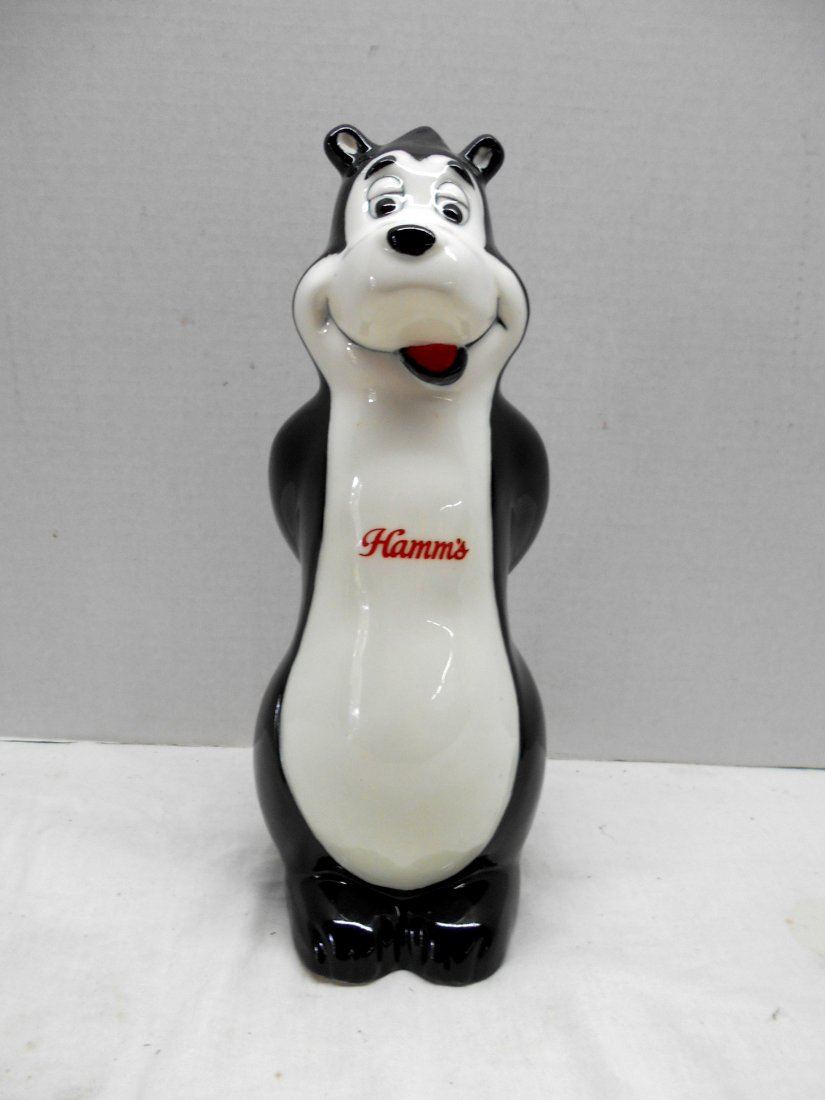 HAMM'S BEER Bear Piggy Bank: Vintage HAMM's BEER advertisement bear piggy bank. Excellent Condition. 11” H x 4” W x 3.5” D