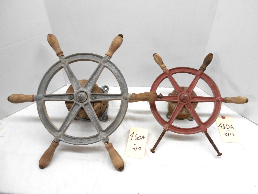 NAUTICAL MARINE Boat Steering Wheels - 2 pcs: 2 pcs. Antique boat ship steering wheels. Metal and wood. 16" and 20" diameters