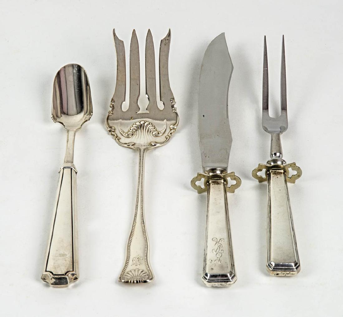 FOUR PIECES OF STERLING FLATWARE: FOUR PIECES OF STERLING FLATWARE Decorative salad or fruit serving fork, small knife and fork, and marrow spoon, 10.5 oz t.