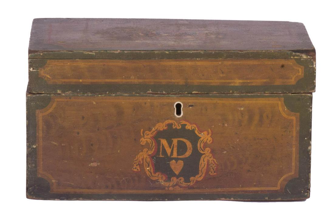 19TH C. SMALL OCCASIONAL BOX Very good box in original: 19TH C. SMALL OCCASIONAL BOX Very good box in original graining, with green edges and yellow coach lines, handpainted crest on lid, and grain painted back, cartouche on front with yellow and red outli