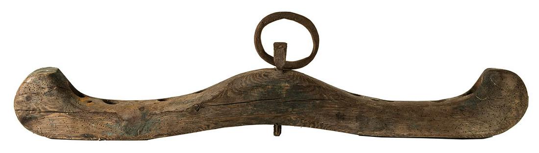 18TH/19TH C. OXEN YOKEOxen yoke with iron ring, in: 18TH/19TH C. OXEN YOKEOxen yoke with iron ring, in traces of original blue paint.