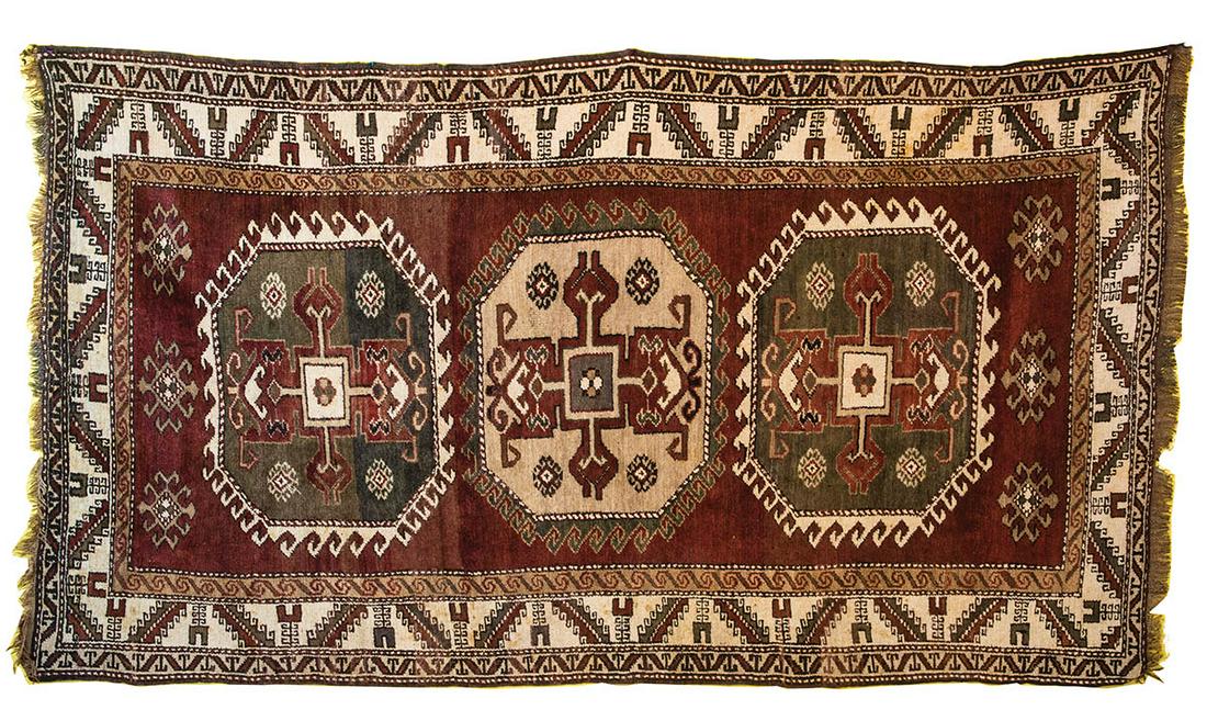 SHIRVAN/KAZAK RUGThree medallions, all wool, natural (1 of 1)