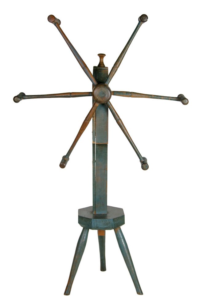 Yarn winder in blue (1 of 5)