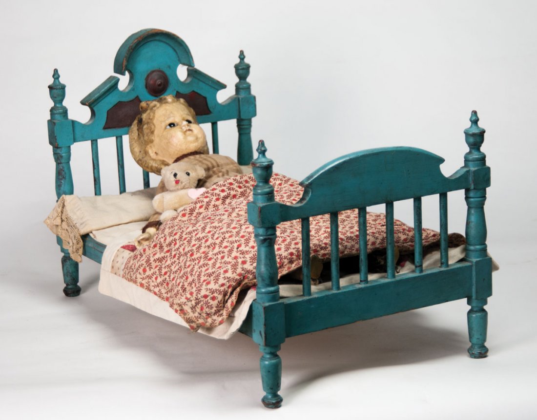 Victorian doll bed, doll buggy seat, 3 dolls (1 of 3)