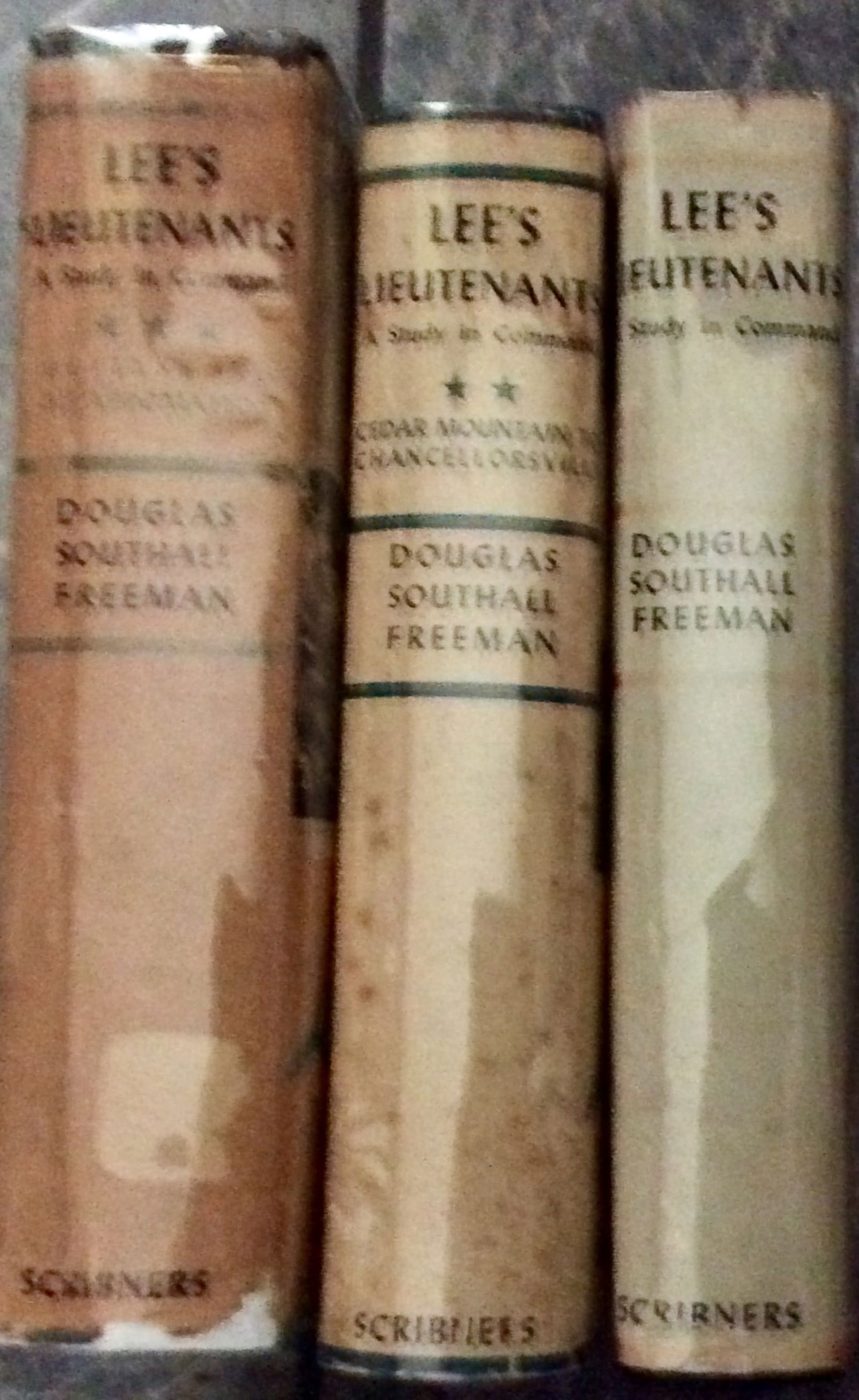 Complete (3) Volume Civil War Set "Lee's Lieutenants" by Douglas Freeman 1970s Hardcovers History Of: 1970s Hardcovers History Of Lee's Principle Commanders In DJs. "Lee's Lieutenants: A Study In Command" by Douglas Freeman. COMPLETE SET OF (3) HARDCOVER VOLUMES 1970s Charles Scribner's Sons Reprint E
