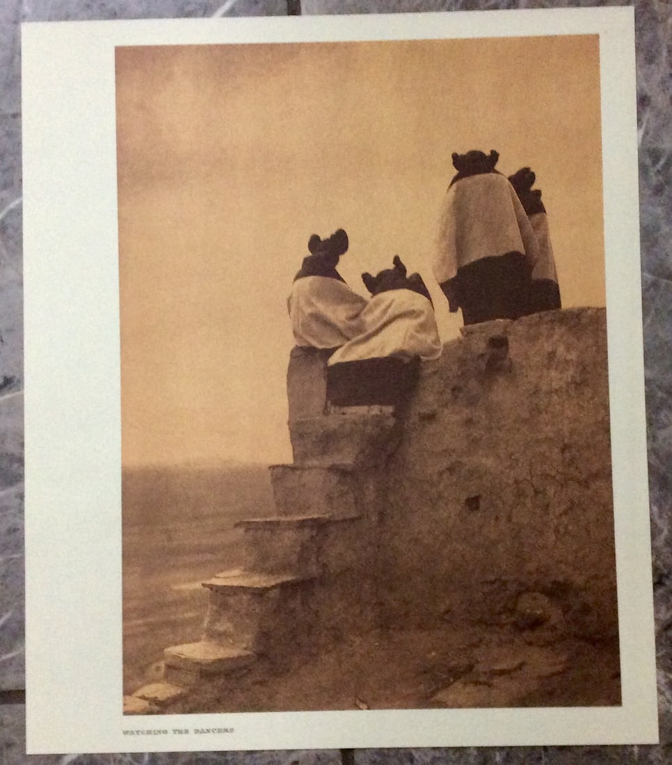 "WATCHING THE DANCERS" Edward Curtis 2006 Sepia Tone American Indian Photo: Sepia Tone North American Indian Photo Of Western Indian Life By Famed 19th Century American Photographer Edward S. Curtis. Copyright 2006 by Tess Press/BBS Publishing. Suitable for framing, each phot