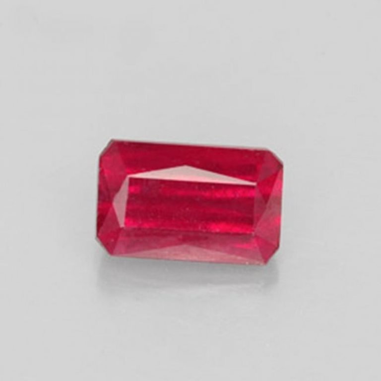 Loose Ruby Octagon Shape 1.73Ct 8.4x4.8x3.8 mm (1 of 2)