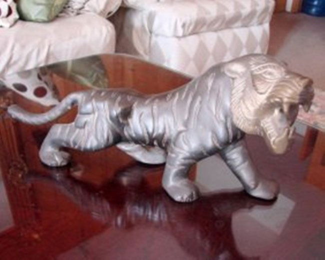 Bronze Big Tiger H-6.1/2"x L-15"x W-3.3/4" 19th Century (1 of 5)