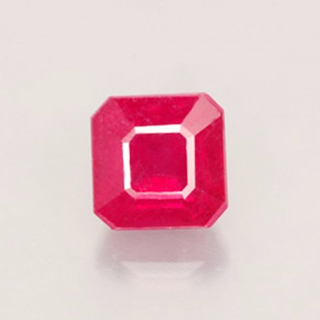 Loose Ruby Cushion Cut 1.63Ct 6.6x6.5x3.5 mm (1 of 2)