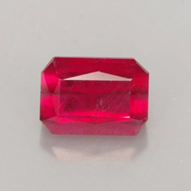 Loose Ruby Octagon Shape 1.73Ct 7.2x5.2x4 mm (1 of 2)