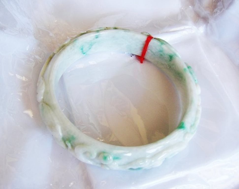 Carved Chiness Jade Bangle Grade A (1 of 5)