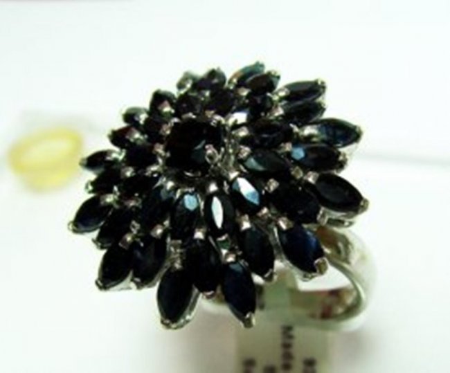 Natural Dark Sapphire Ring 9.36Ct 18k W/g (1 of 4)