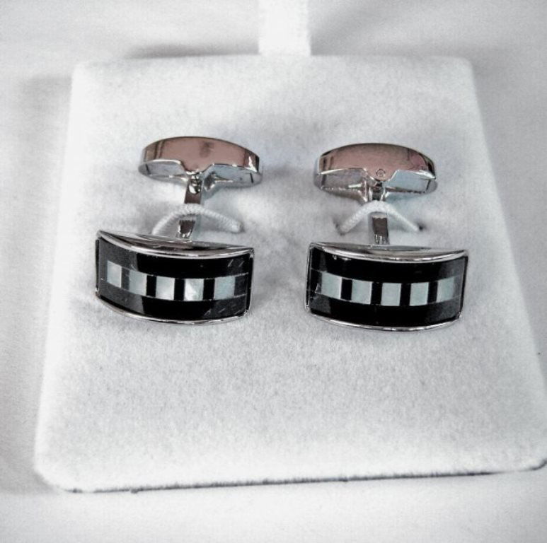 Men Cufflink / Mabe Pearl /Onyx 18k W/G Overlay (1 of 3)