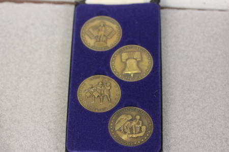 Set of 4 Commemorative Bicentennial Bronze Medals