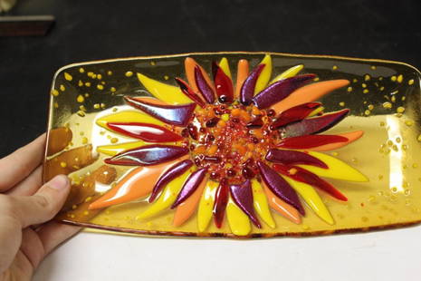 An Art Glass Tray: 9 1/2" x 4 3/4"