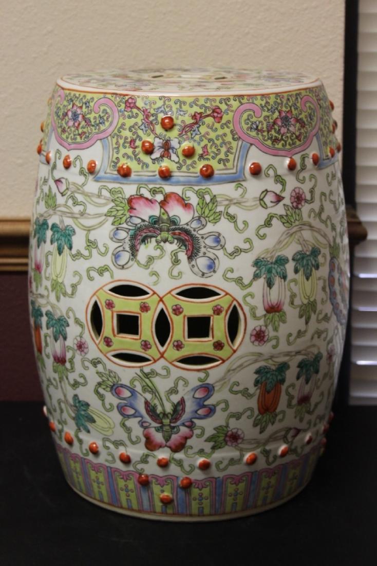 Chinese Famille Juane Porcelain Garden Stool: 15" tall