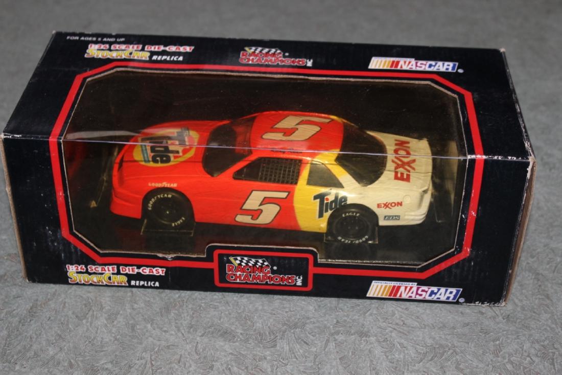 Die Cast Car Model - #5 Ricky Rudd: Exxon - 1/24 scale