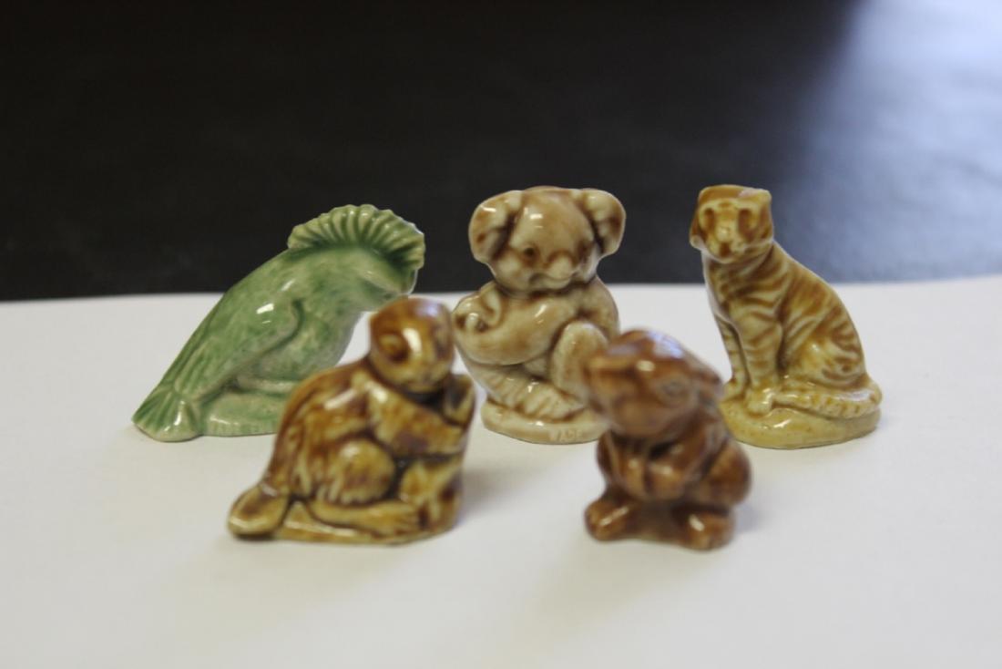 Lot of 5 Wade, England Figurines: As shown on photos