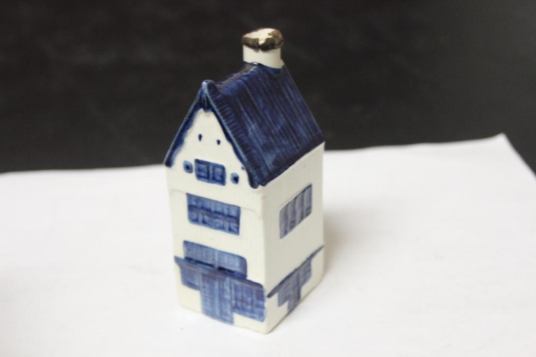 A KLM Holland Delft Blue and White House: 4 1/4" tall