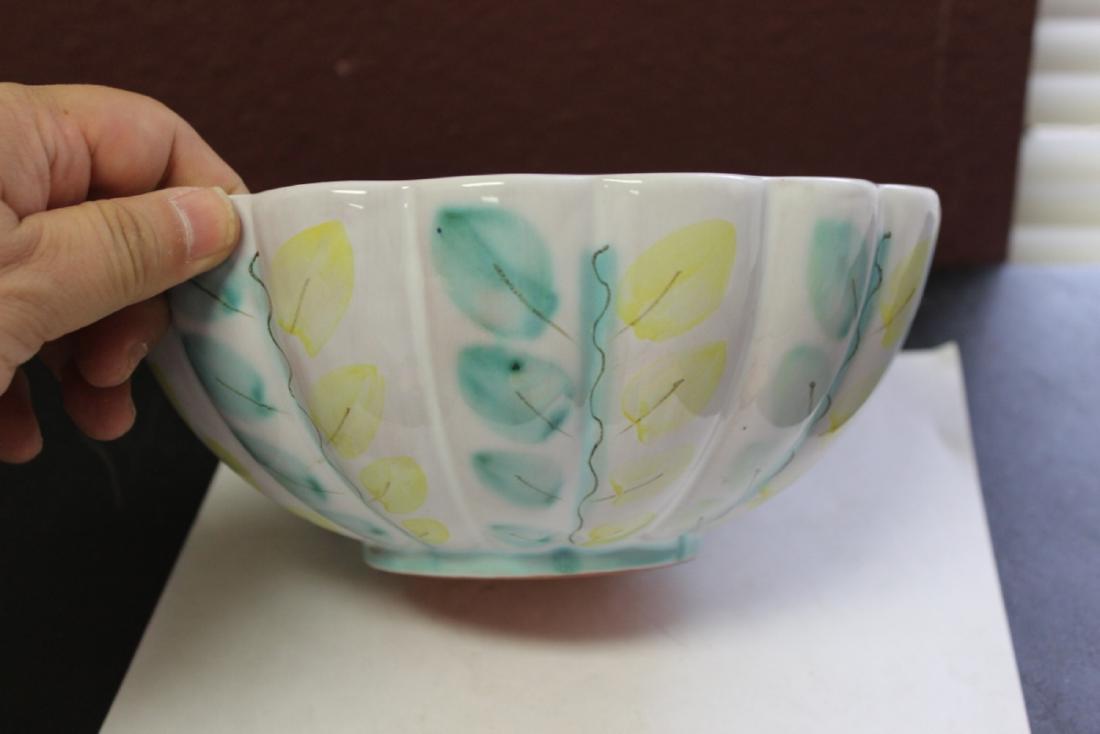 An Ara Finlandia - Finland Arabia Suomi? Kurt Eicholm?: 8 inches in diameter and 3 1/4 inches tall