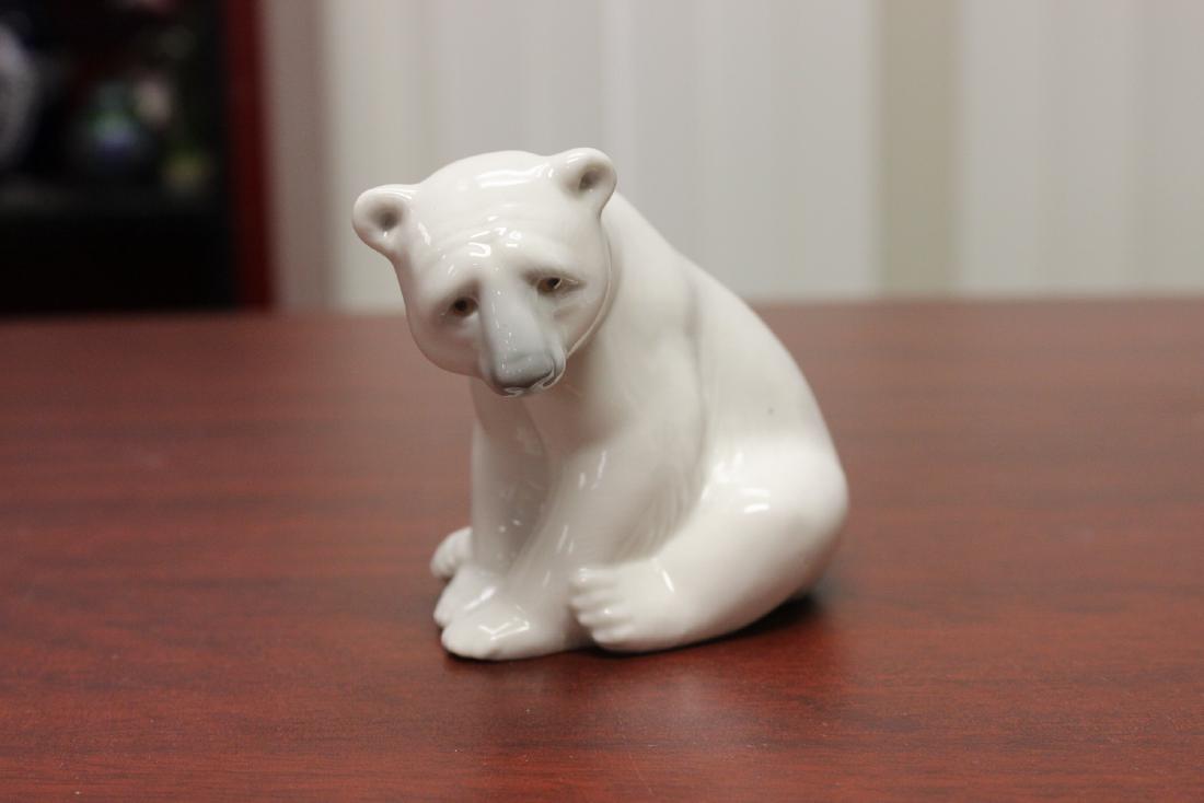 A Lladro Polar Bear: 4" wide