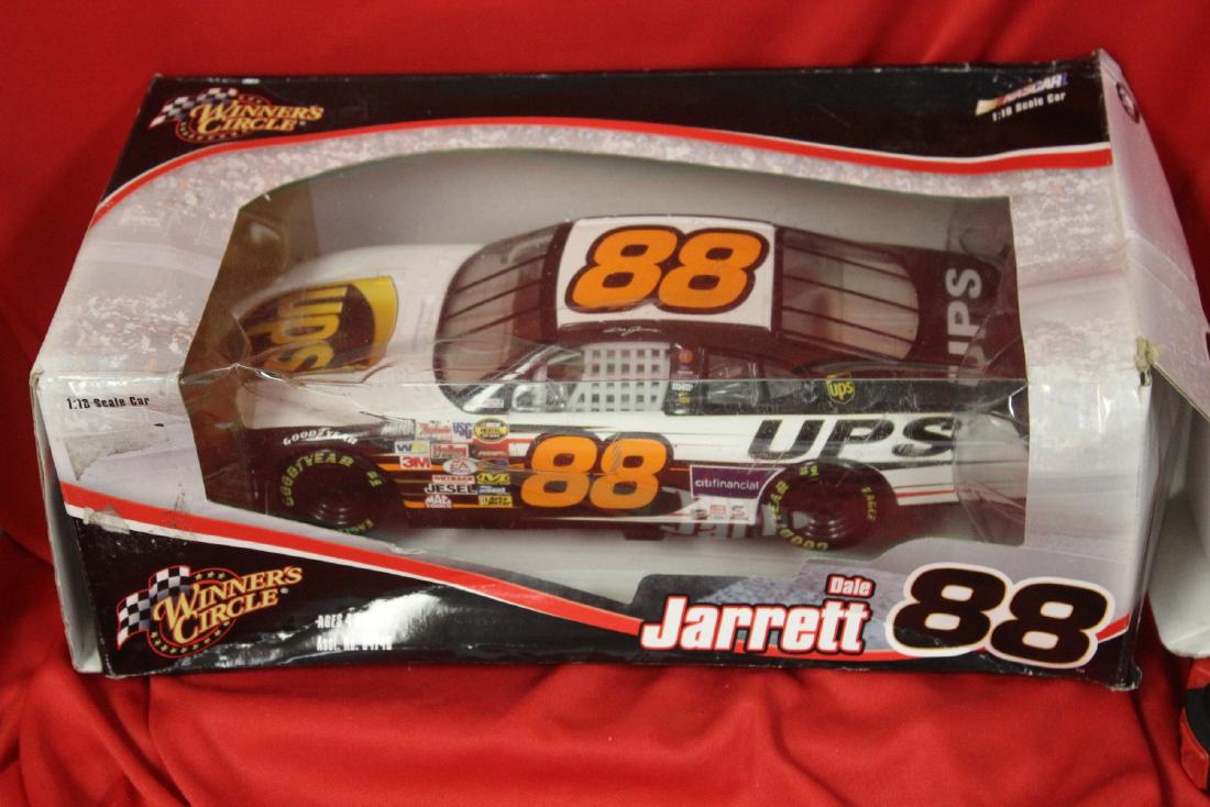 Diescast Car - Dale Jarrett 88: 1:18 scale