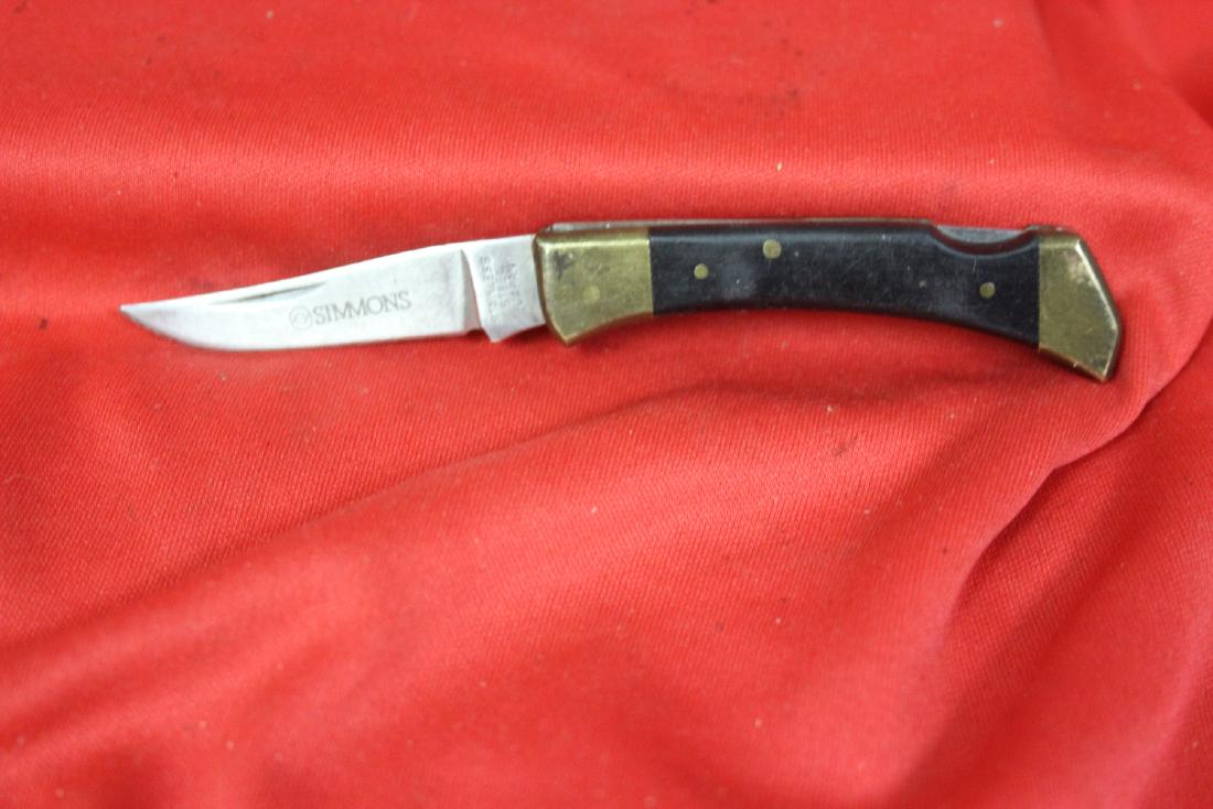 A Simmons Pocket Knife: Japan - 3" long when folded