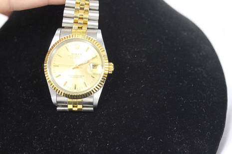 A Rolex Copy: not working - probably needs battery