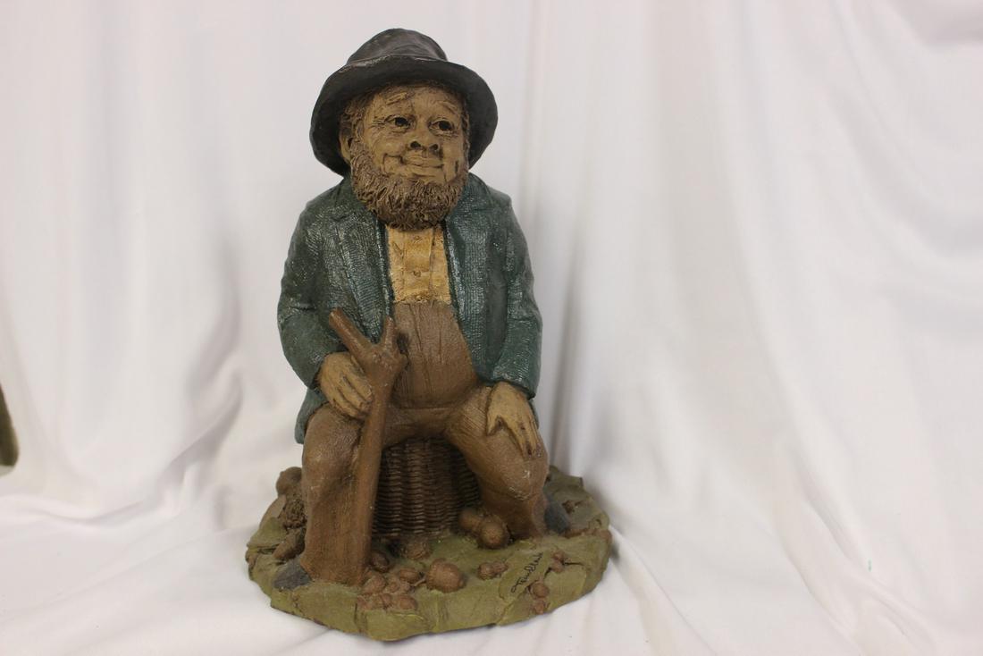 Tom Clark Figurine - "Lawrence": 9 5/8" tall