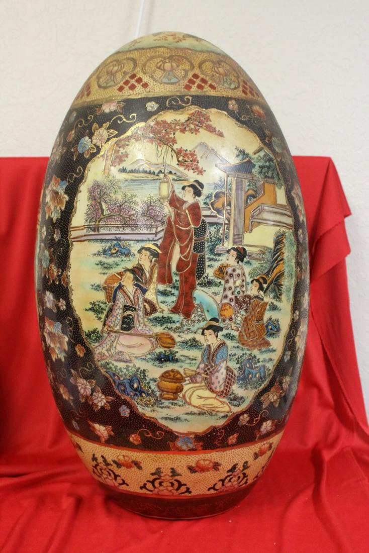 Satsuma Style Egg: 23" tall