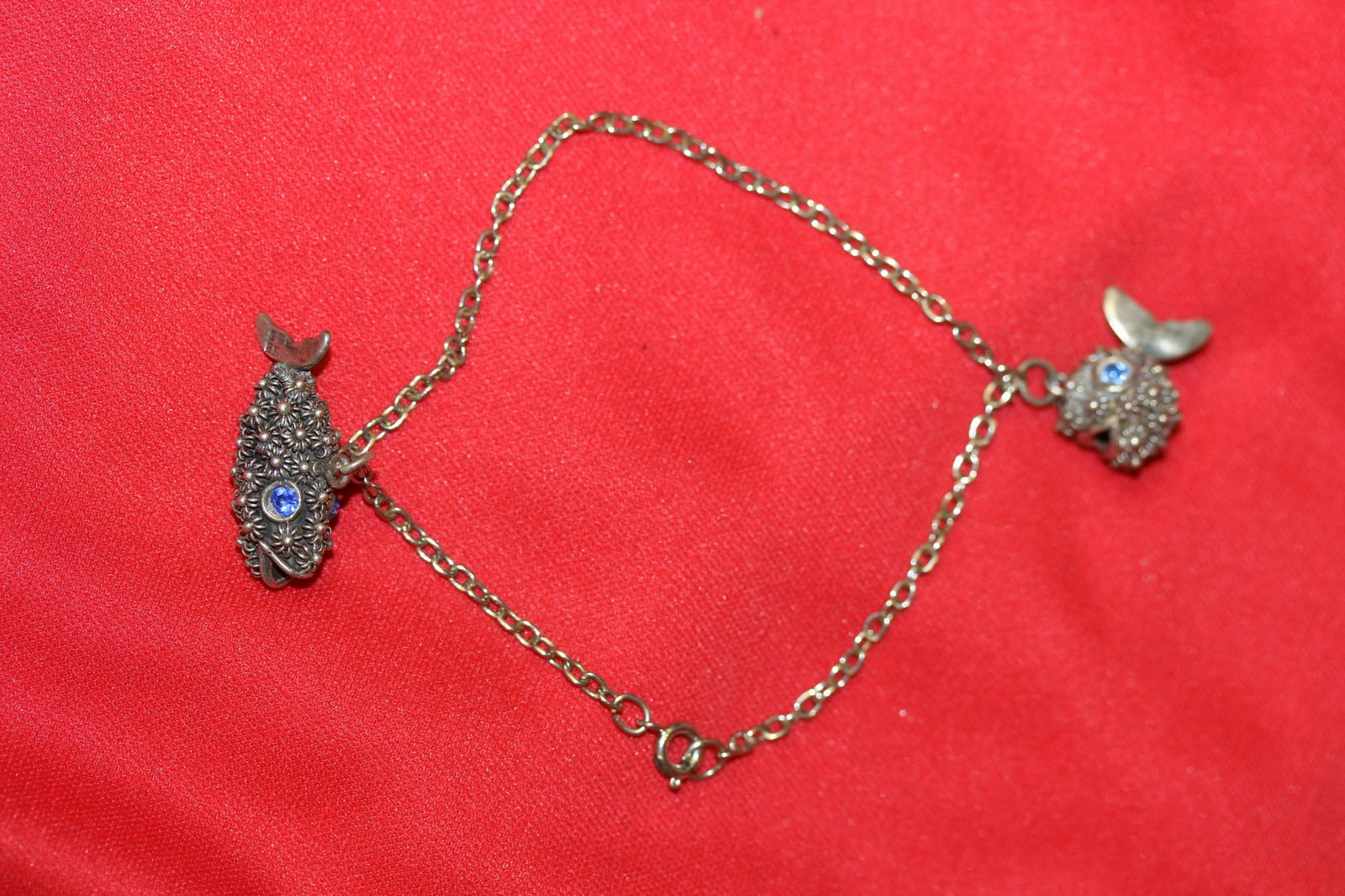 A Two Fish Charms Sterling Necklace/Bracelet: as shown