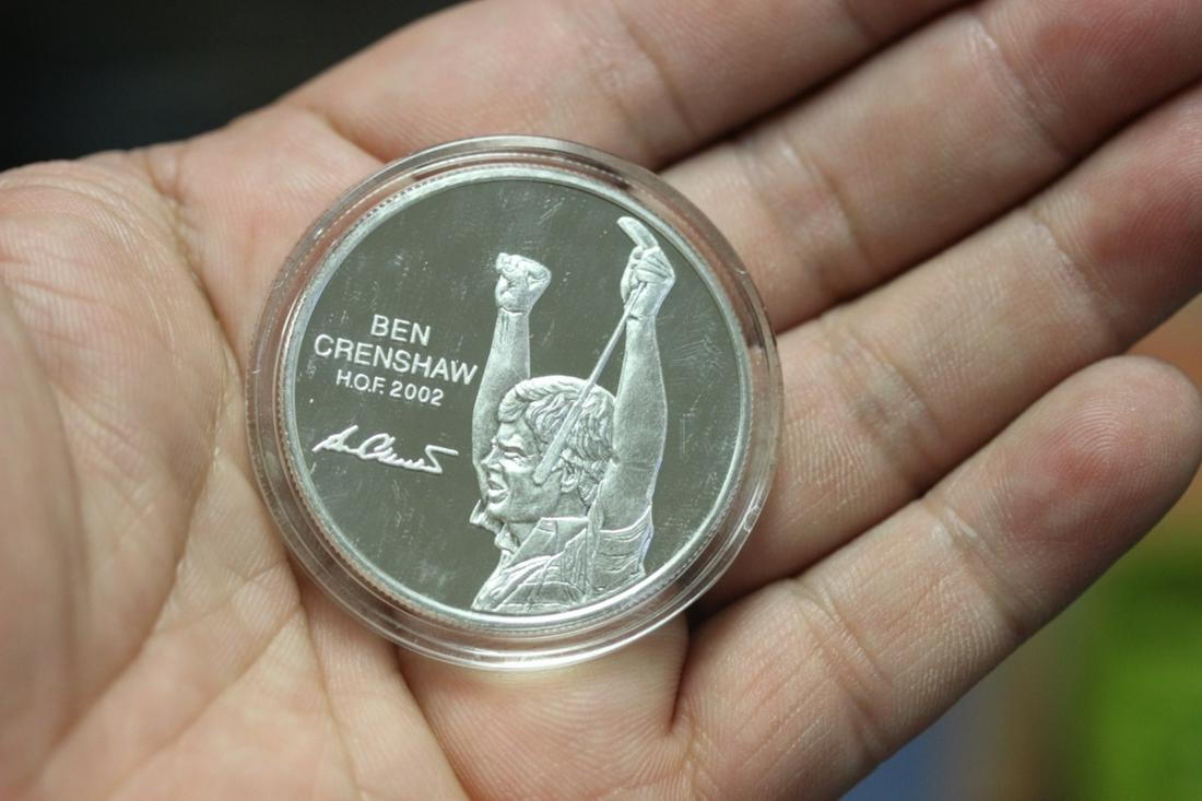 A Ben Crenshaw .999 Fine Silver One Ounce Coin: encapsulated