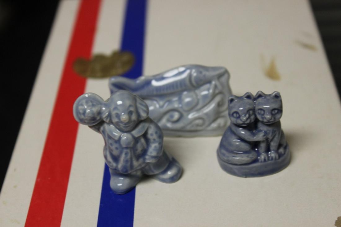 Lot of 3 Wade Figurines: as shown