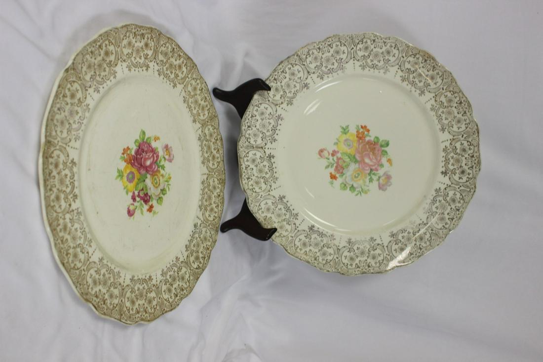 Set of 2 Keystone 22 Karat Gold Plate: please note: one has a chip - 10 5/8" in diameter each