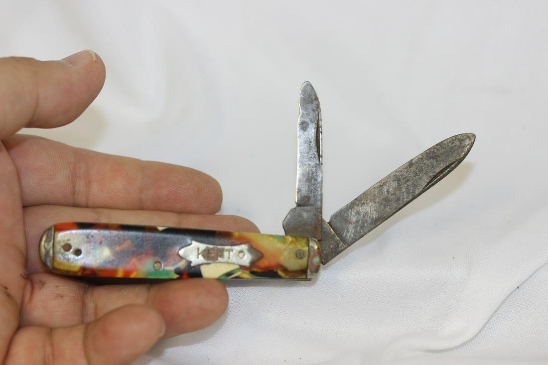 A Kent Pocket Knife: 3 inches long