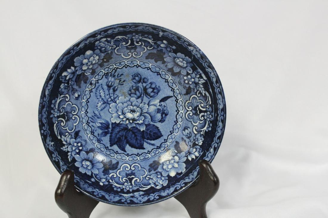 An 18th/19th Century Flow Blue Bowl: 6" in diameter